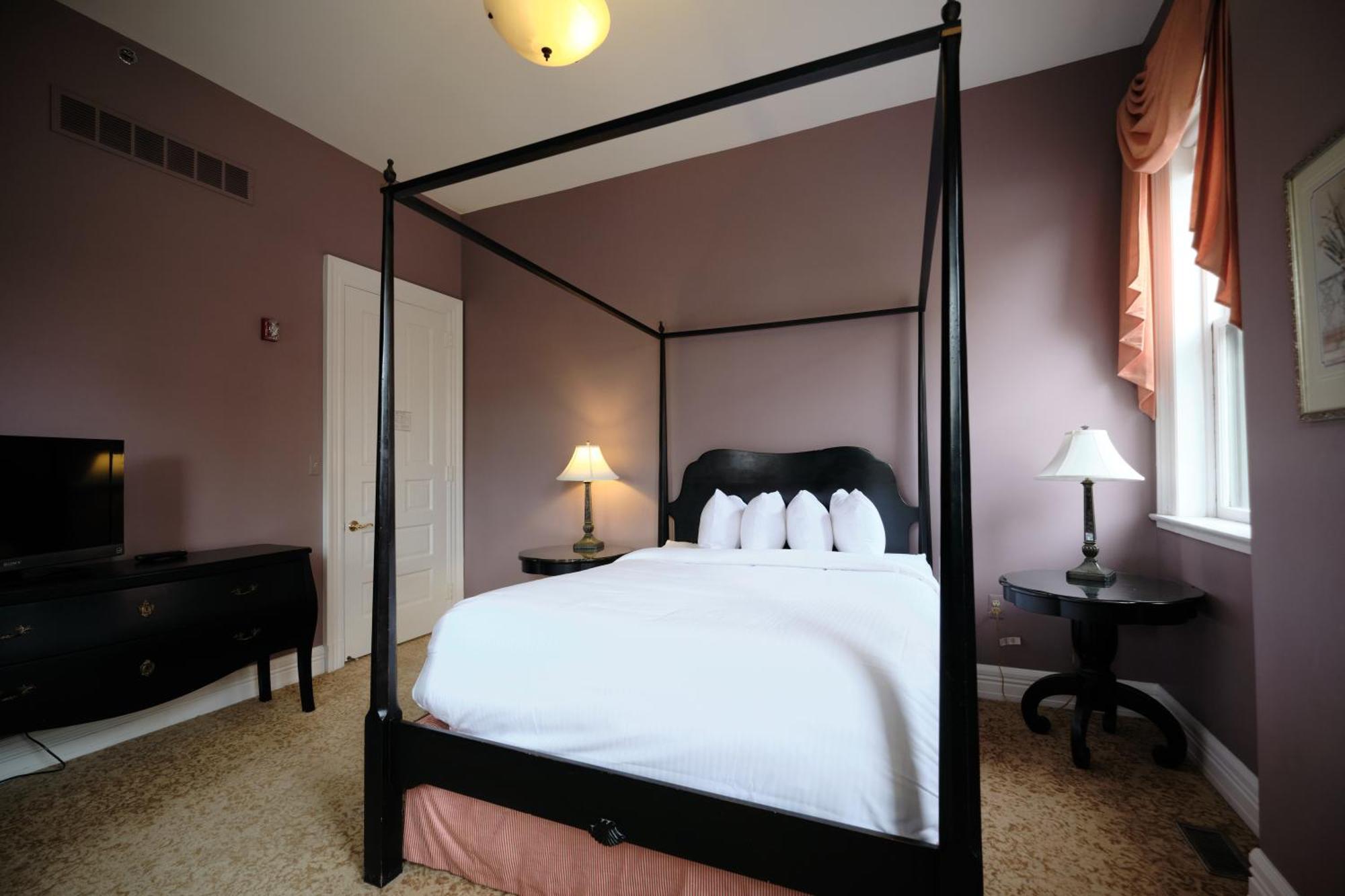 The On Ferry Street Inn Detroit