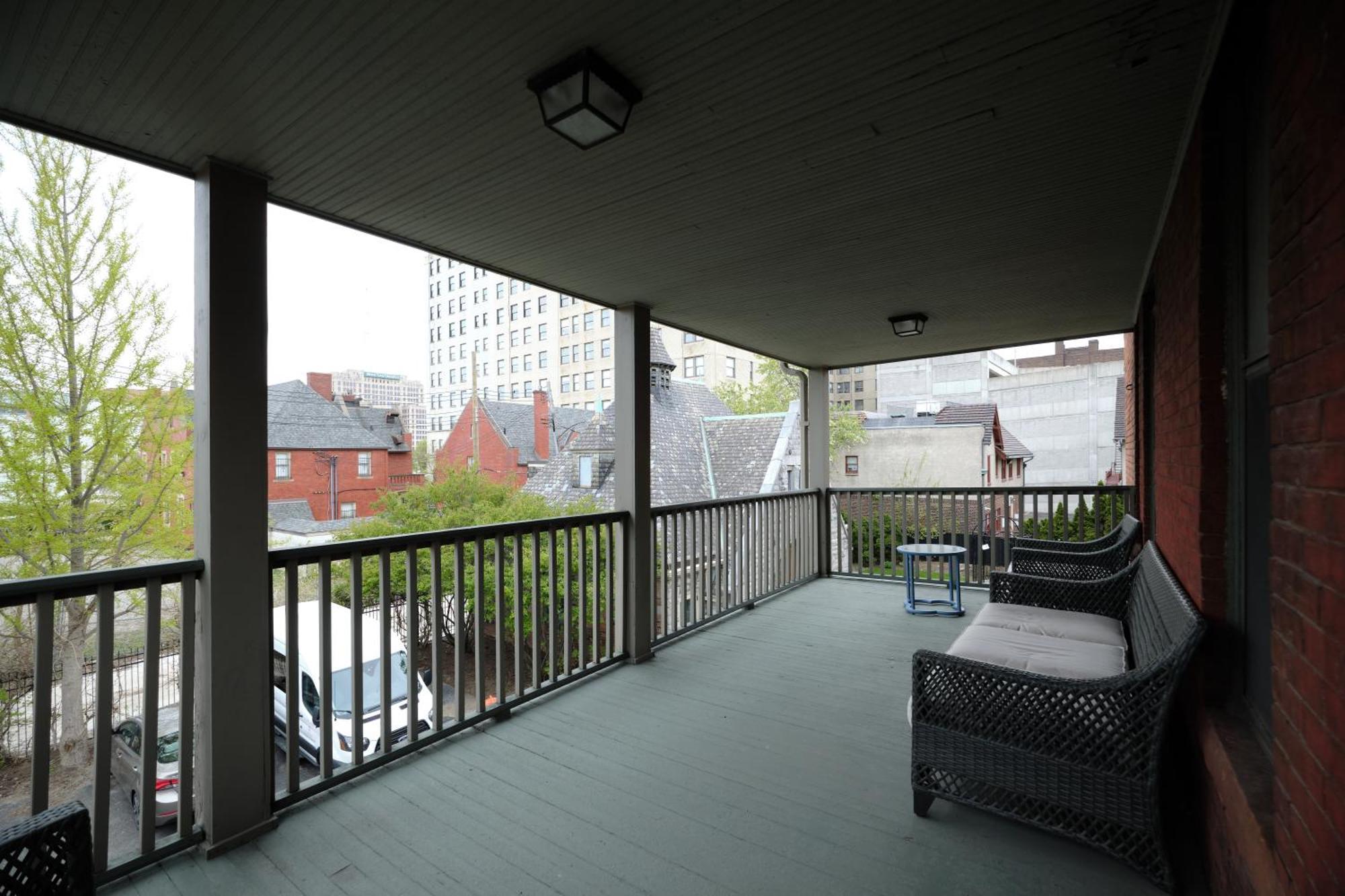 The On Ferry Street 4*