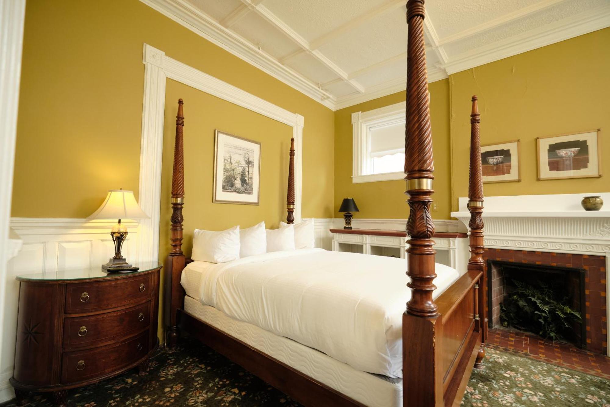 The On Ferry Street Inn