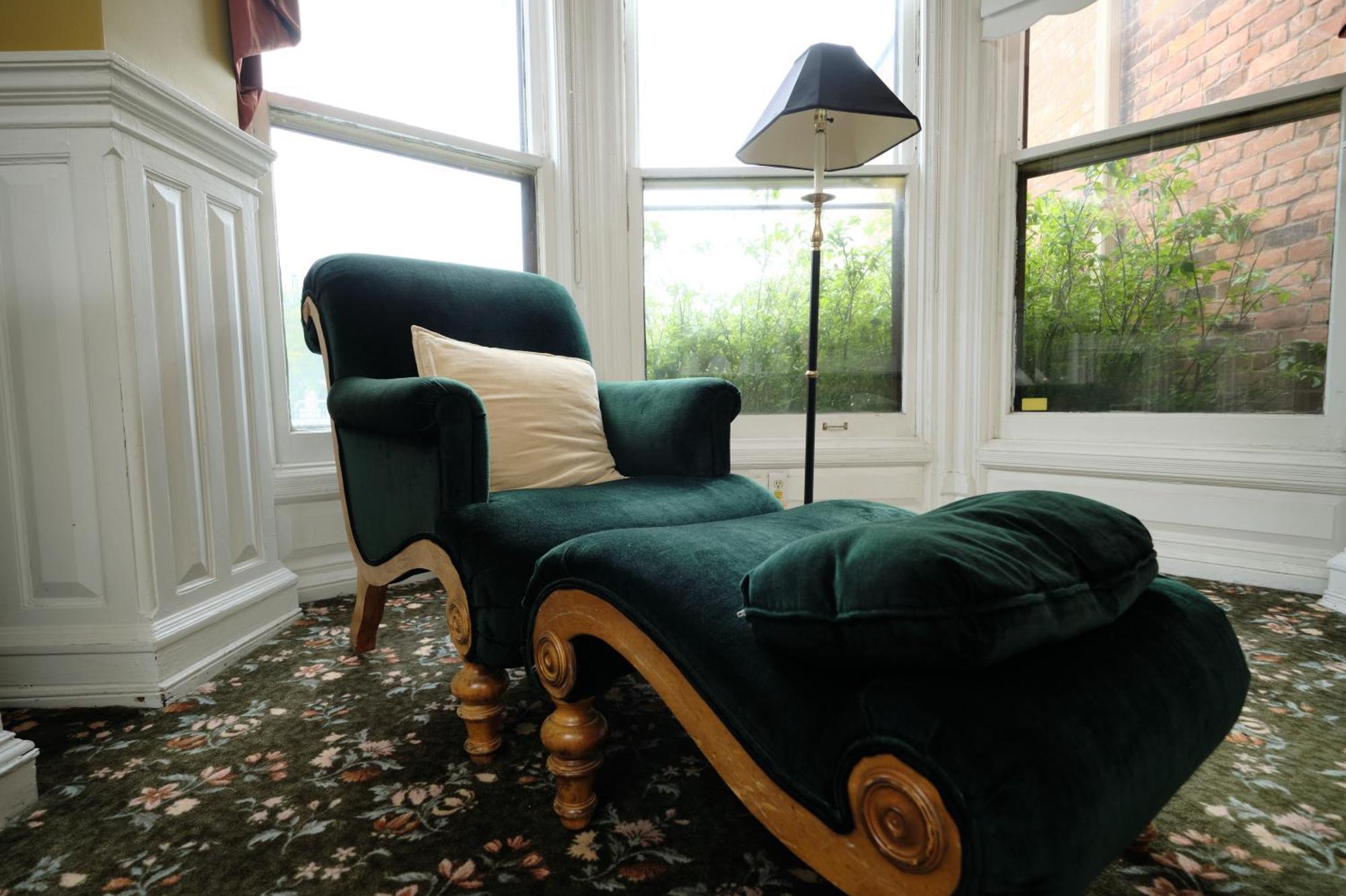 Inn The On Ferry Street 4*