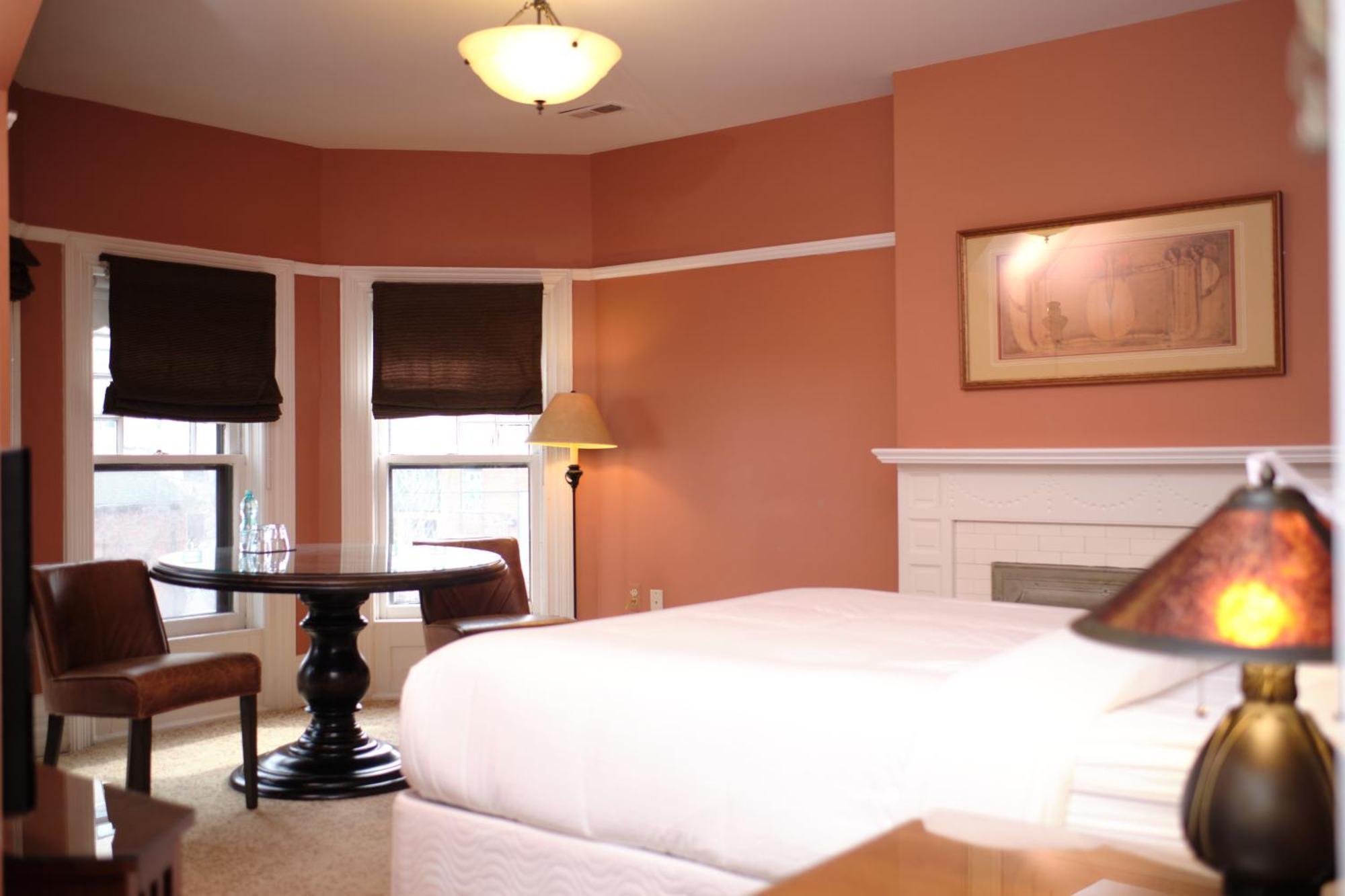 The On Ferry Street 4*