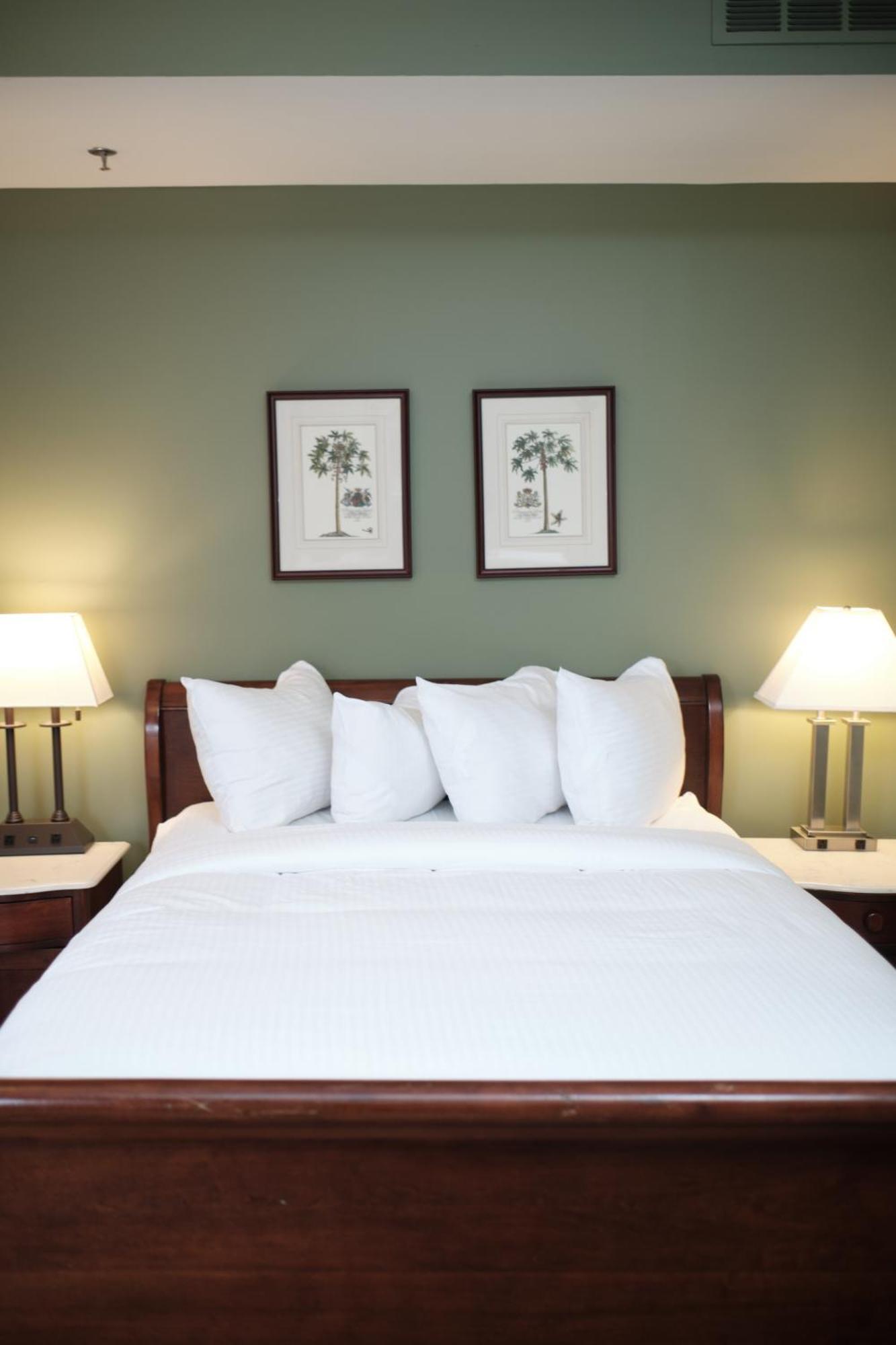 Inn The On Ferry Street 4*